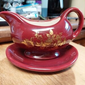 Vintage* Arnel's (RS) Burgandy & Gold Gravy Boat and Drip Saucer